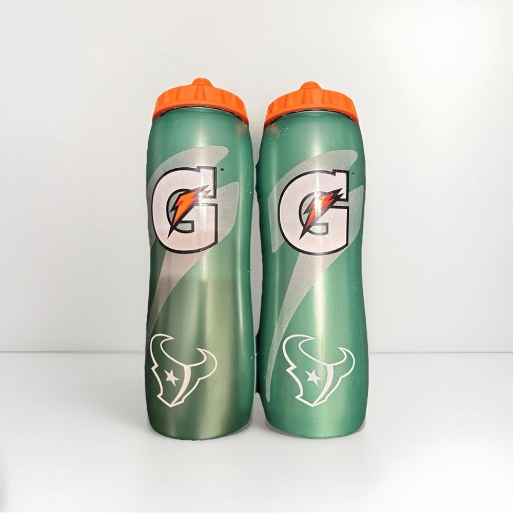 Gatorade Green and Orange Water Bottles